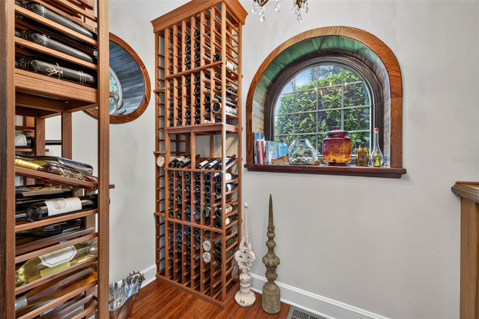 322 ROEBLING RD S — photo 17