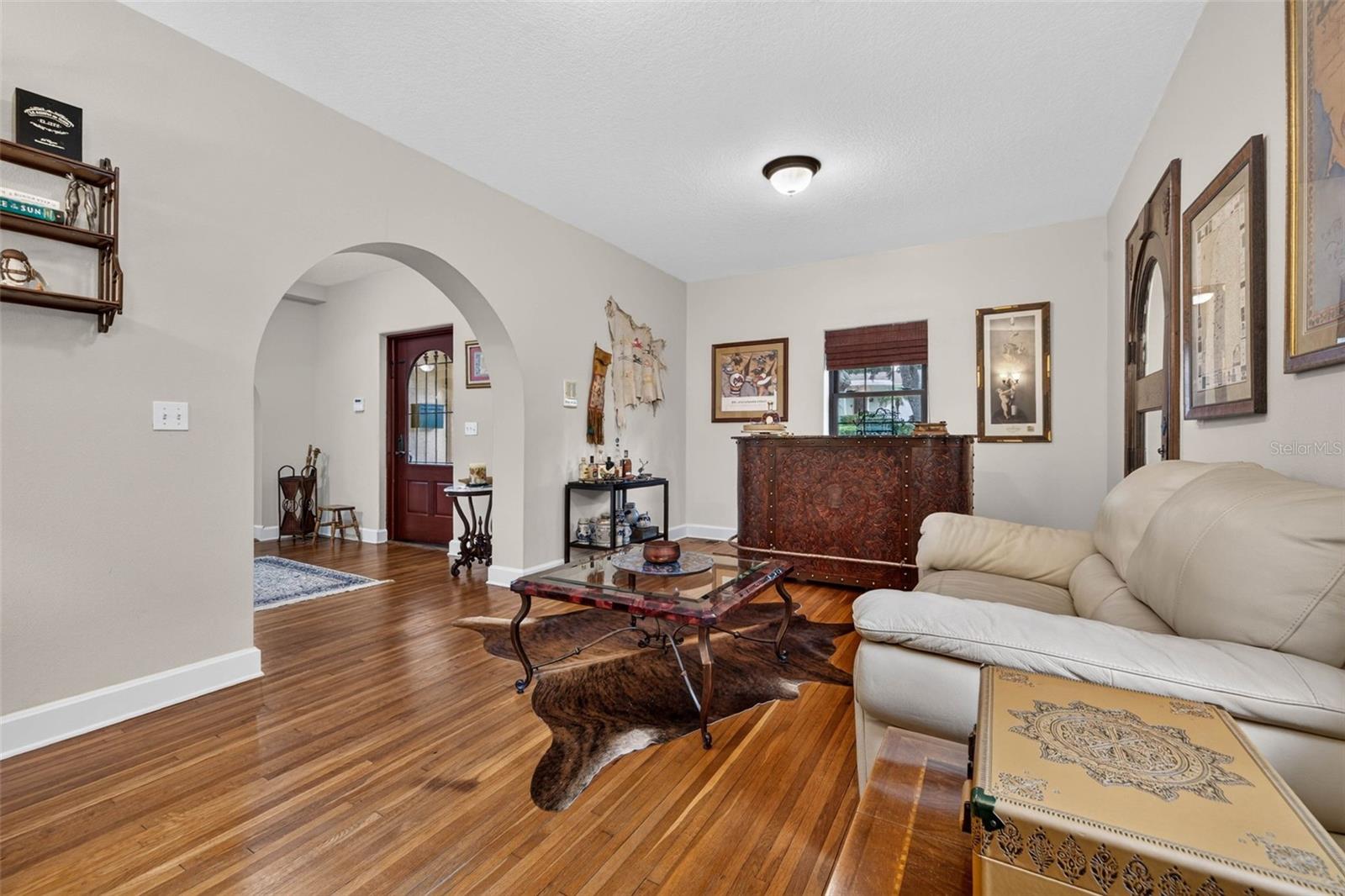322 ROEBLING RD S — photo 16