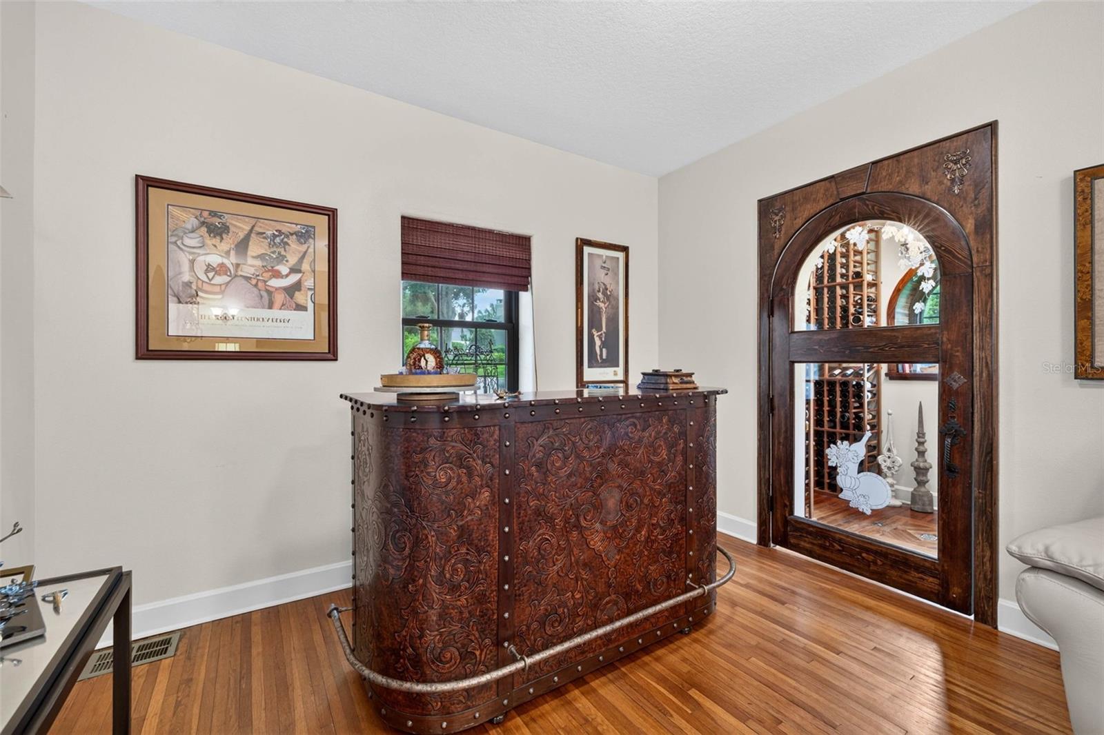 322 ROEBLING RD S — photo 19