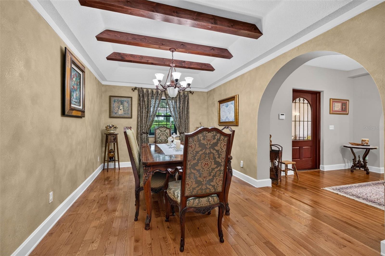 322 ROEBLING RD S — photo 10