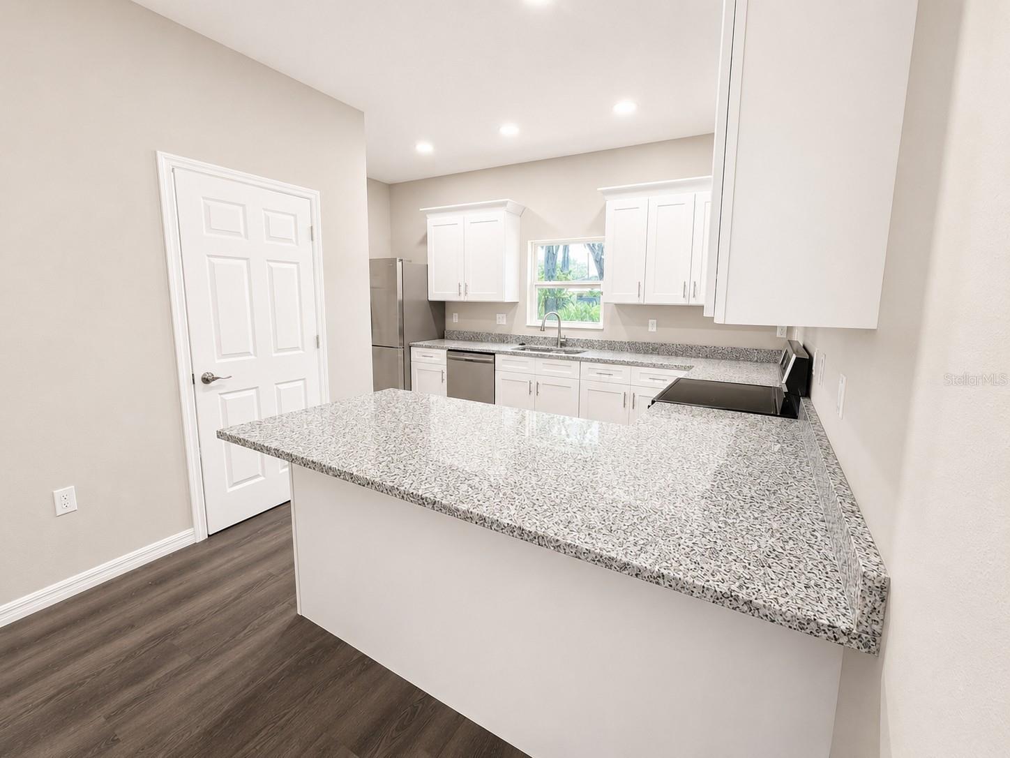 5012 FINDERS CT — photo 9