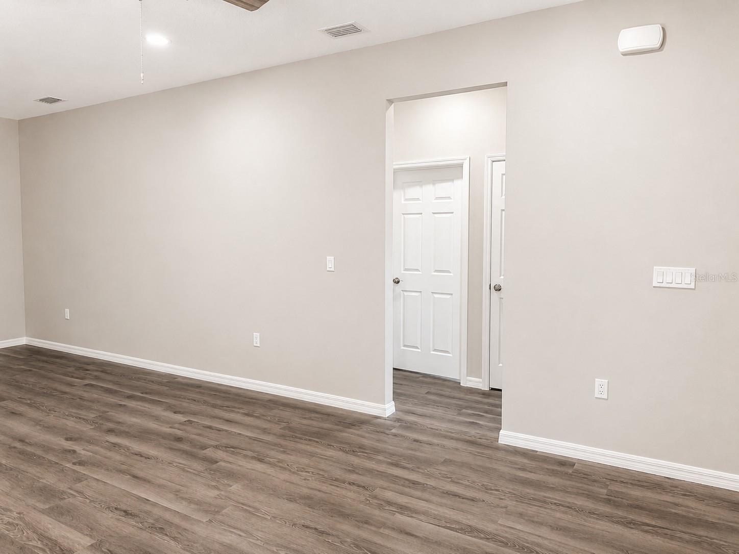 5012 FINDERS CT — photo 13