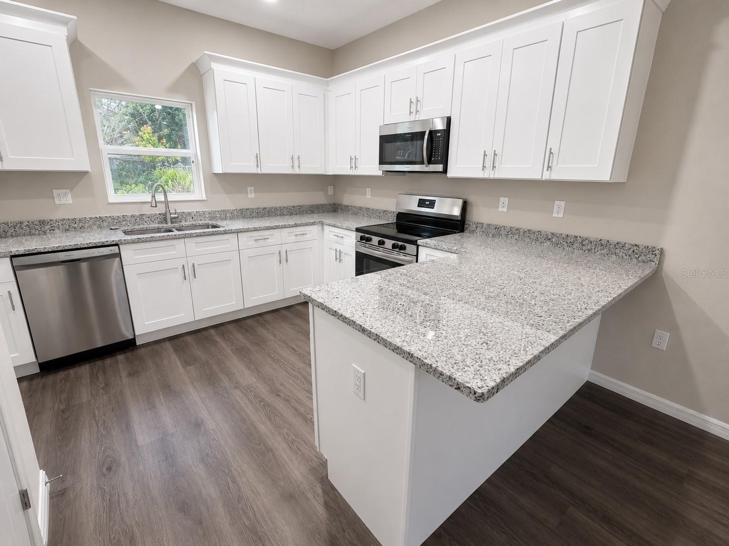 5012 FINDERS CT — photo 6