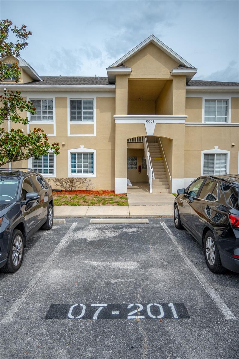 6007 SKYDALE WAY #201 — photo 2