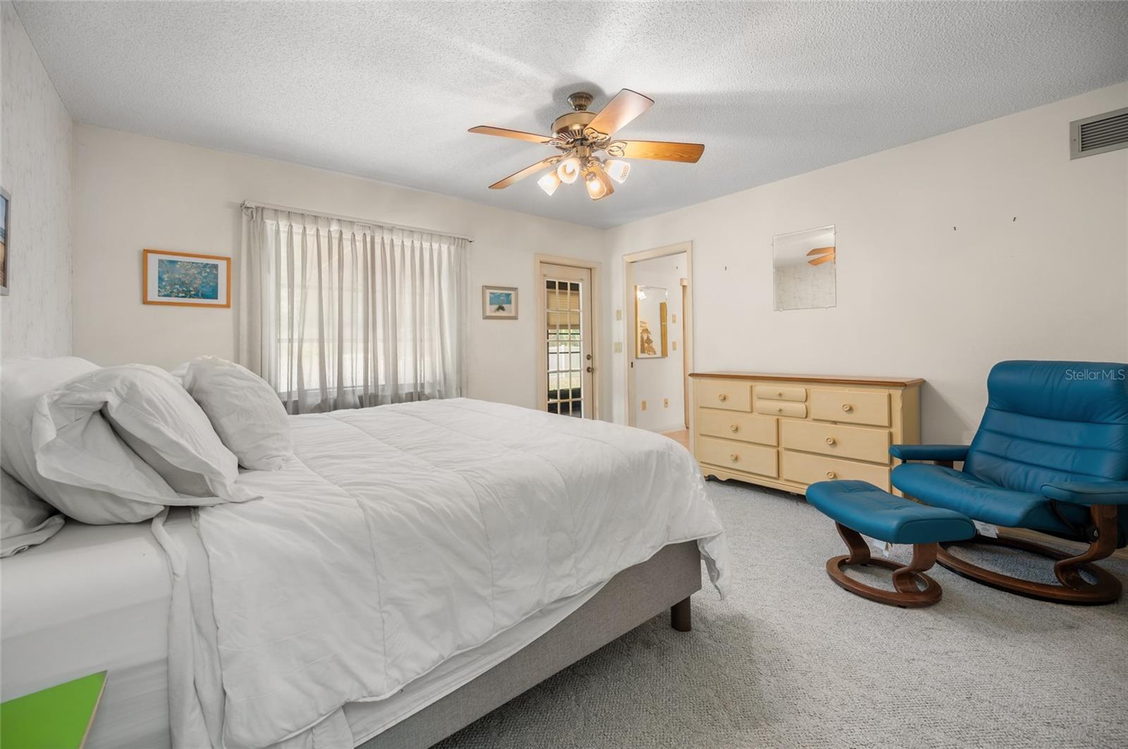 221 HIGH POINT DR #221A — photo 14