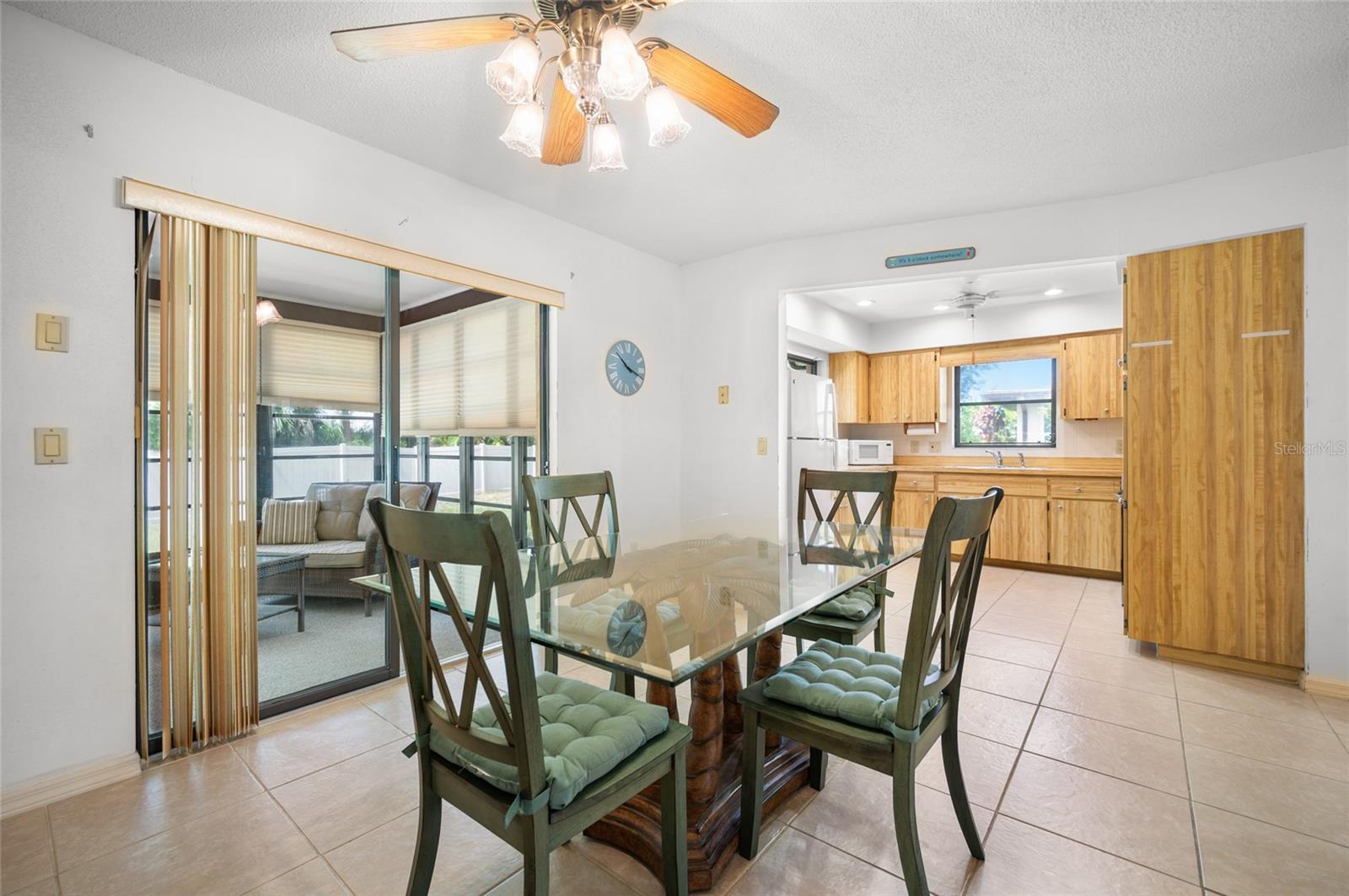 221 HIGH POINT DR #221A — photo 9