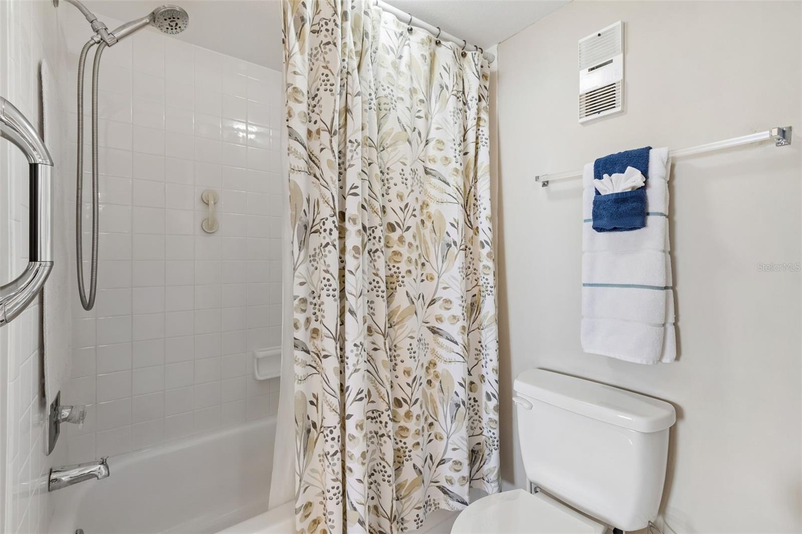 5915 SEA RANCH DR #611 — photo 26