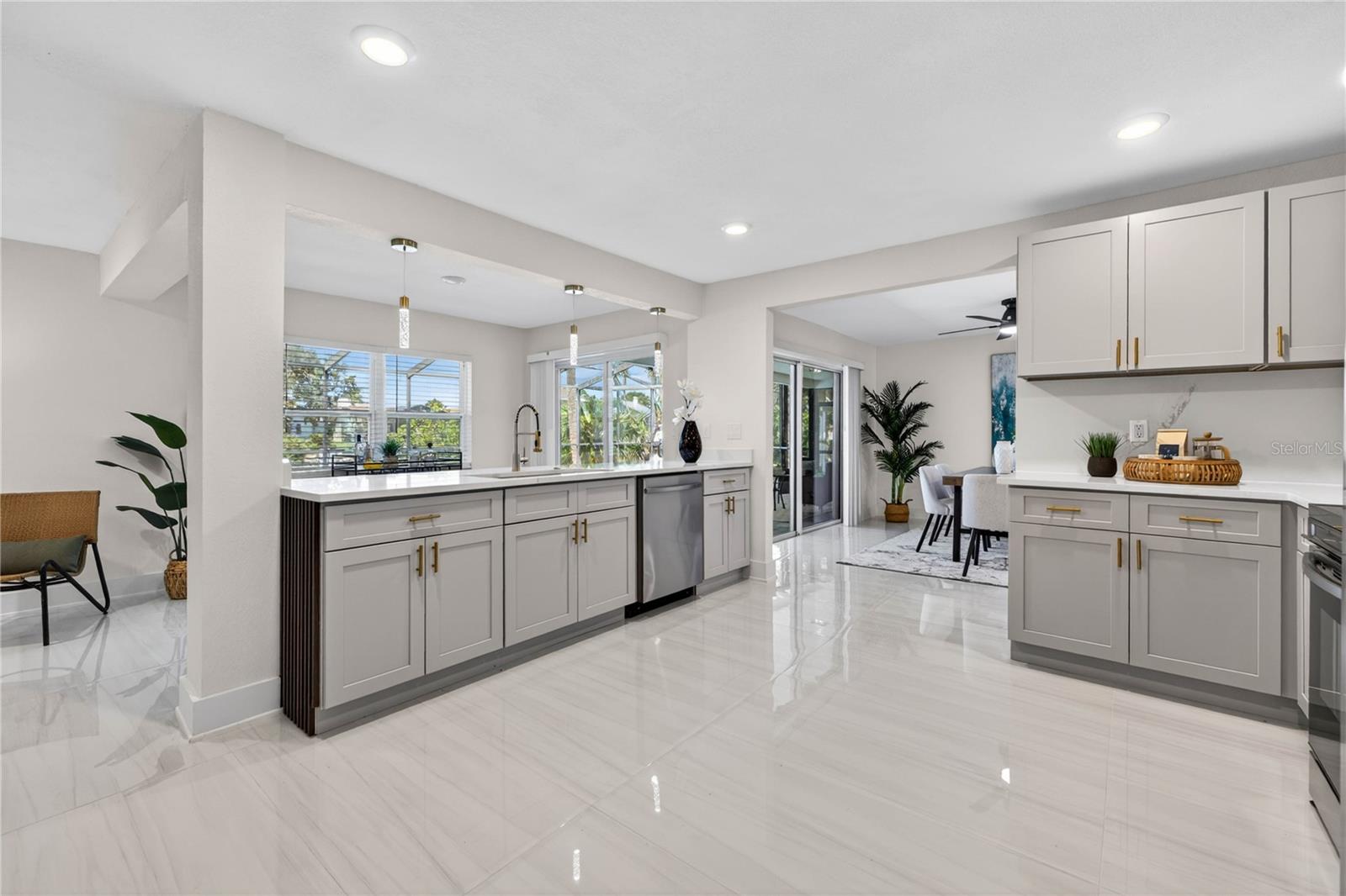 4346 MARINE PKWY — photo 16