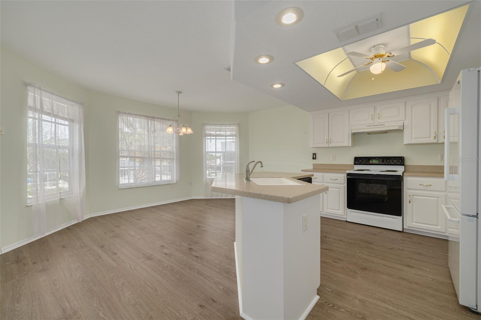 9908 SAN SIERRA WAY — photo 14