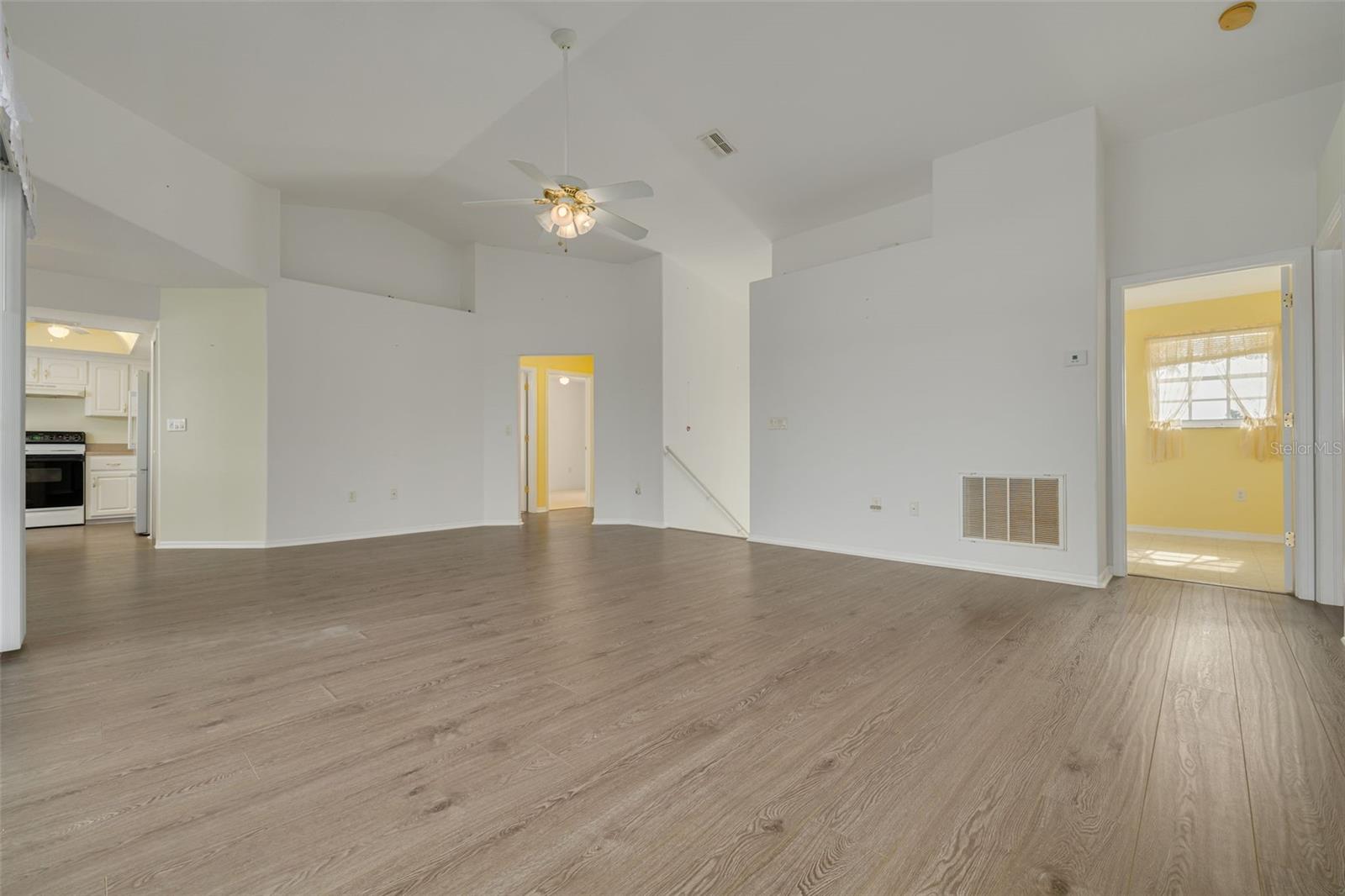 9908 SAN SIERRA WAY — photo 13