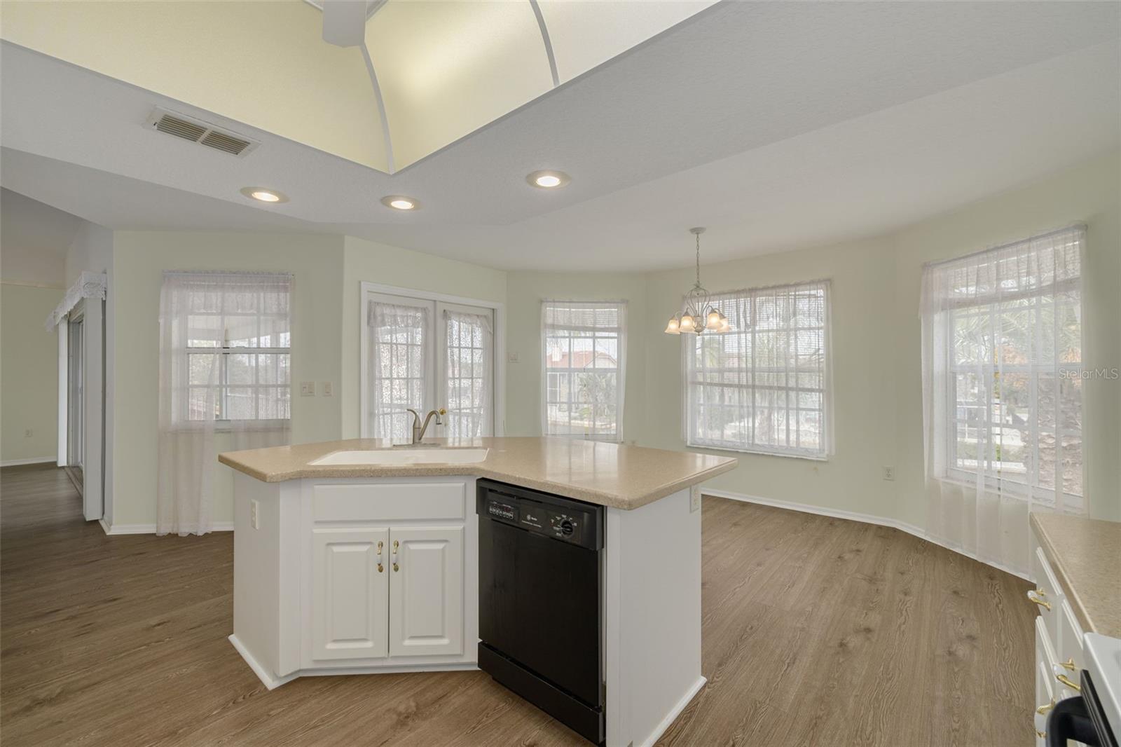 9908 SAN SIERRA WAY — photo 16