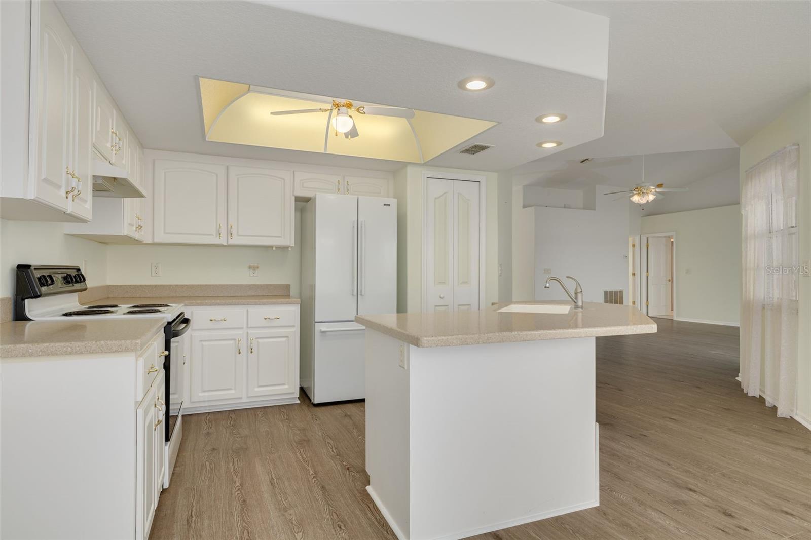 9908 SAN SIERRA WAY — photo 15