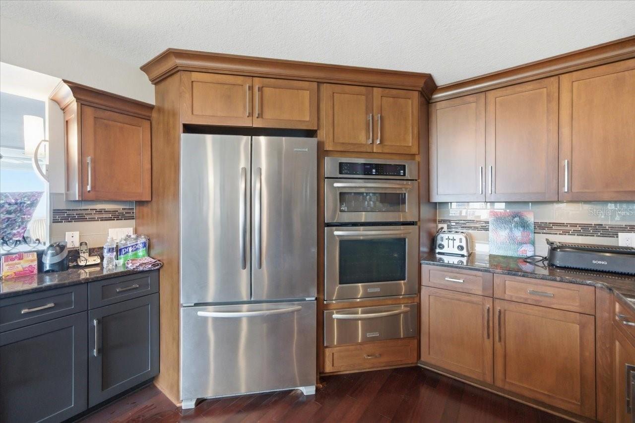 736 ISLAND WAY #1003 — photo 30