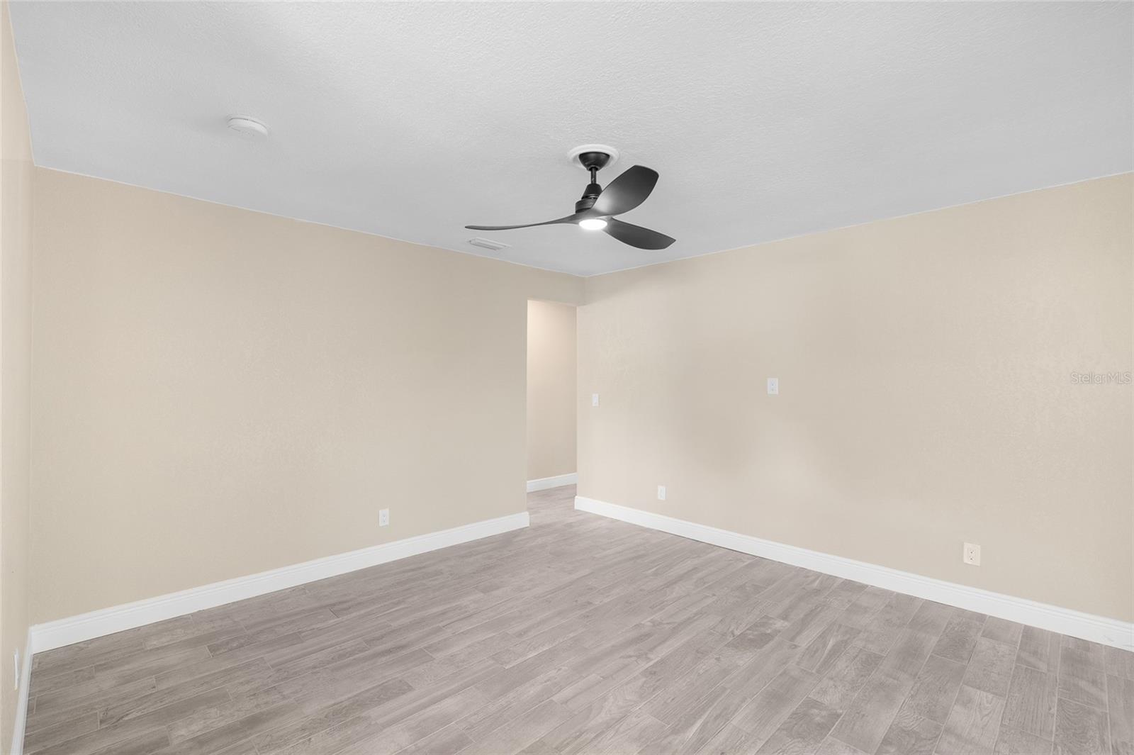5901 DENVER ST NE — photo 15