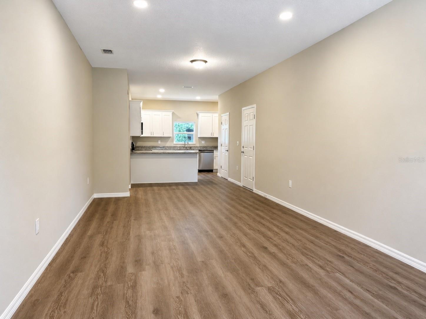5028 FINDERS CT — photo 3