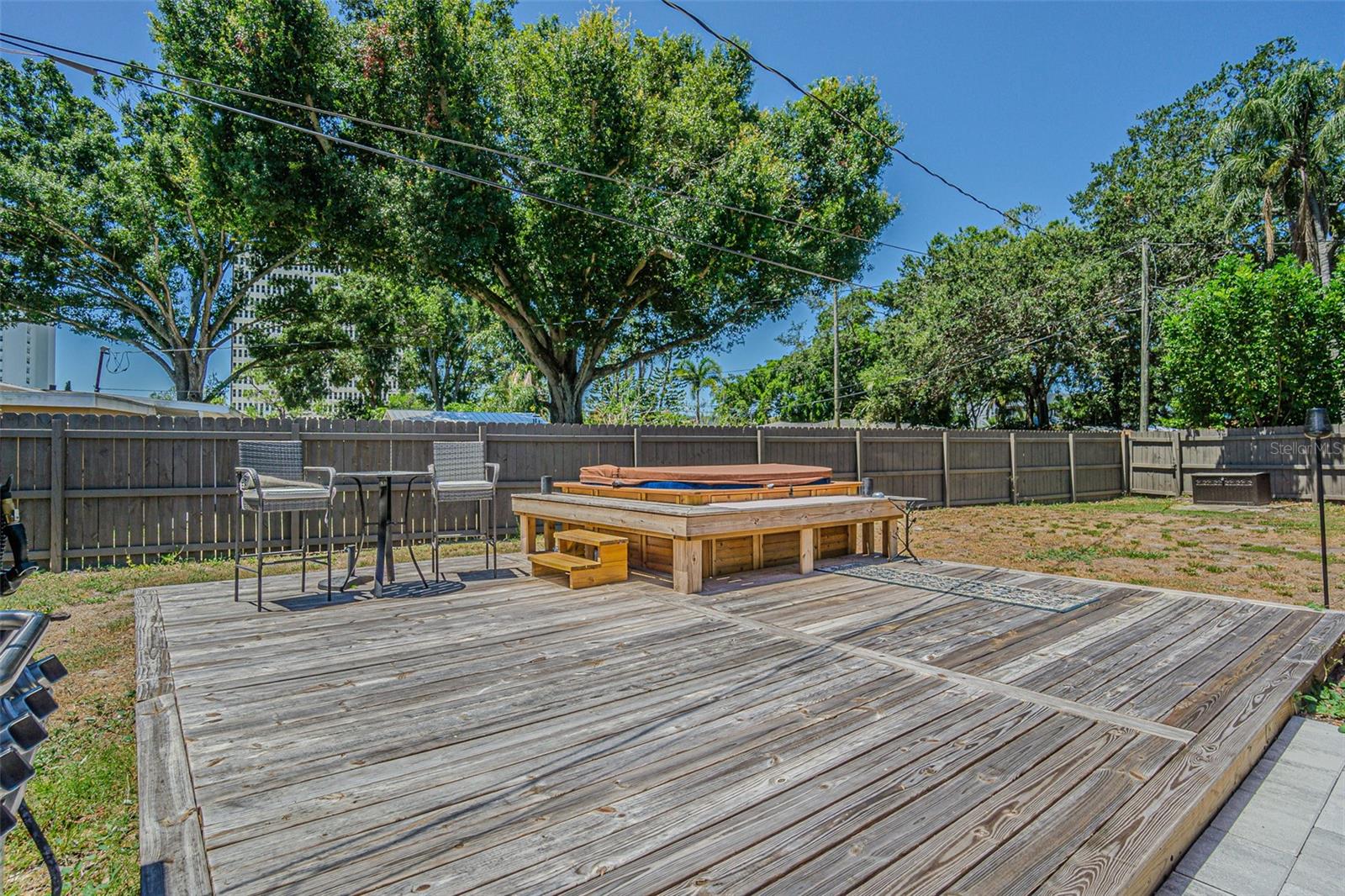 721 OLEANDER WAY S — photo 42