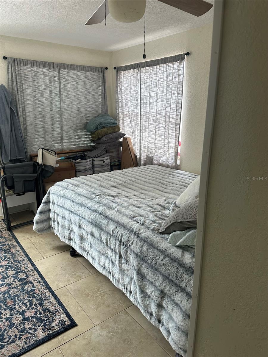721 OLEANDER WAY S — photo 23