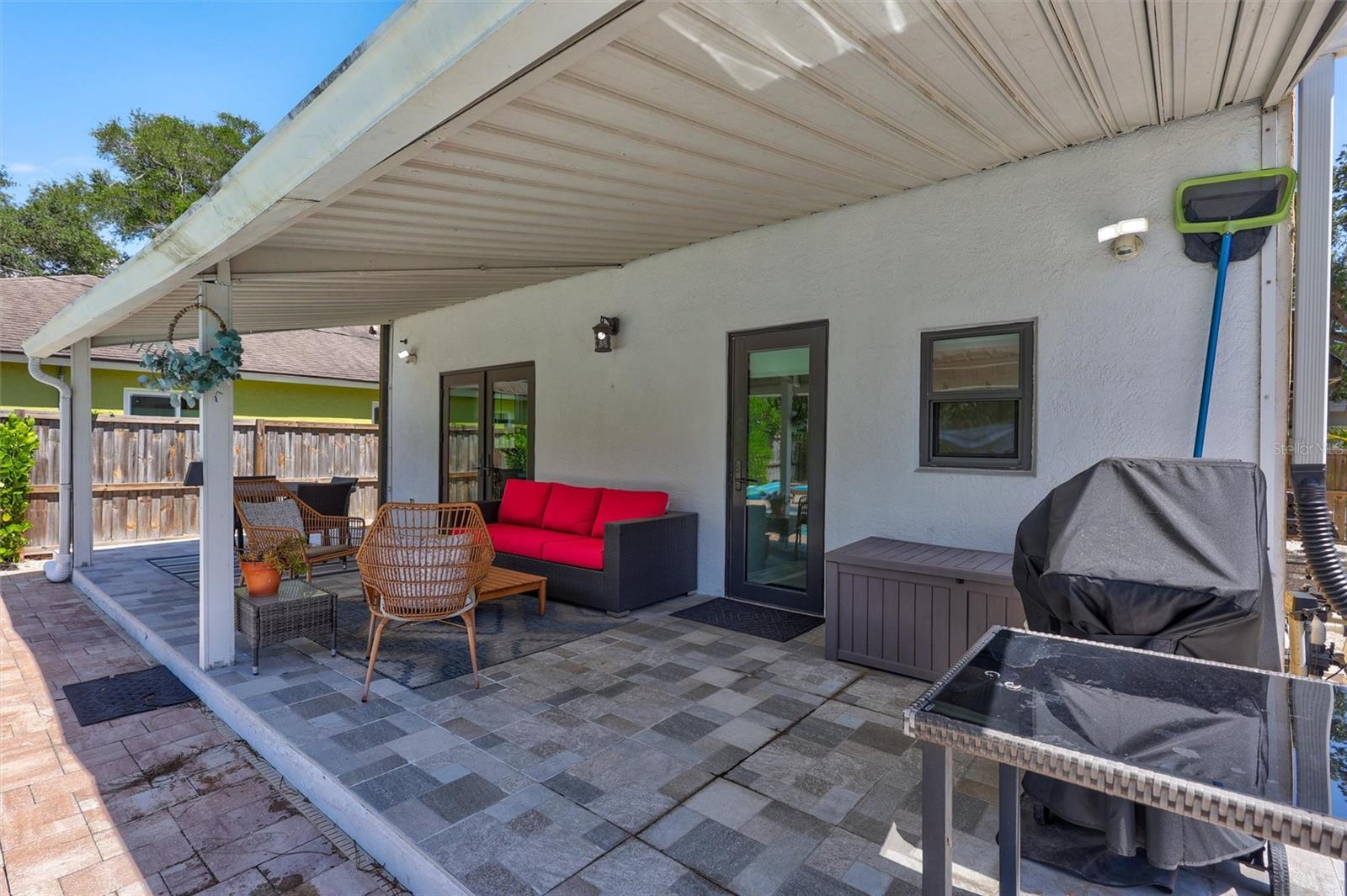 2437 FLOYD ST — photo 30