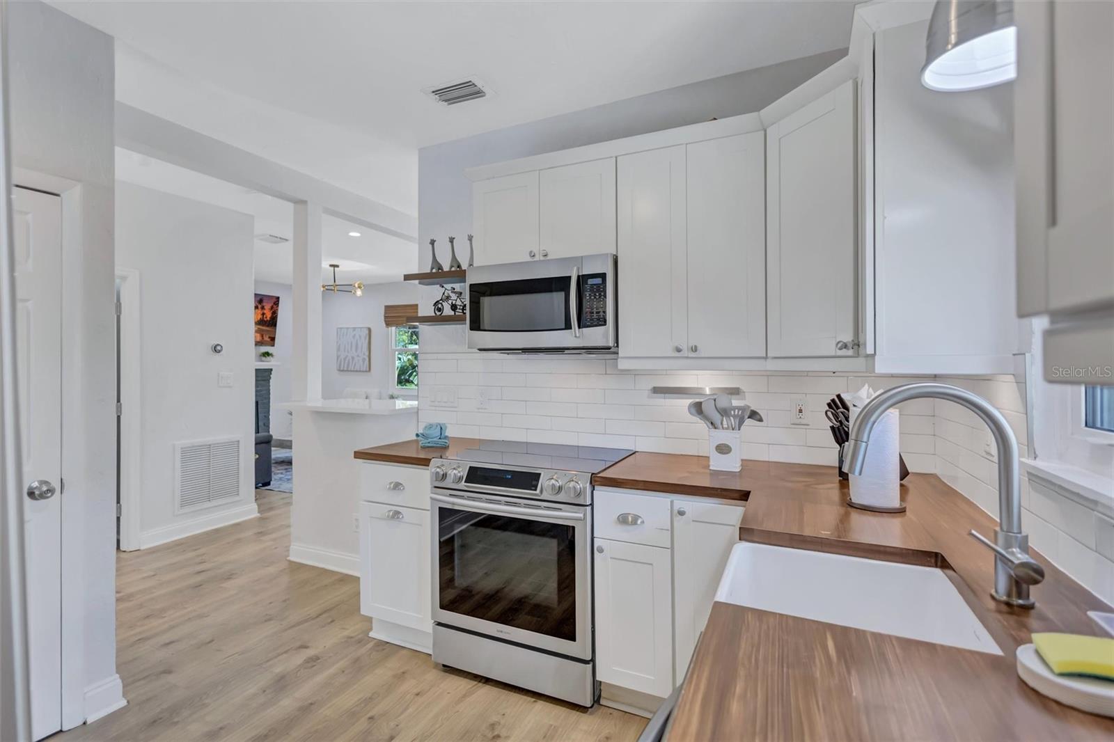 2437 FLOYD ST — photo 22