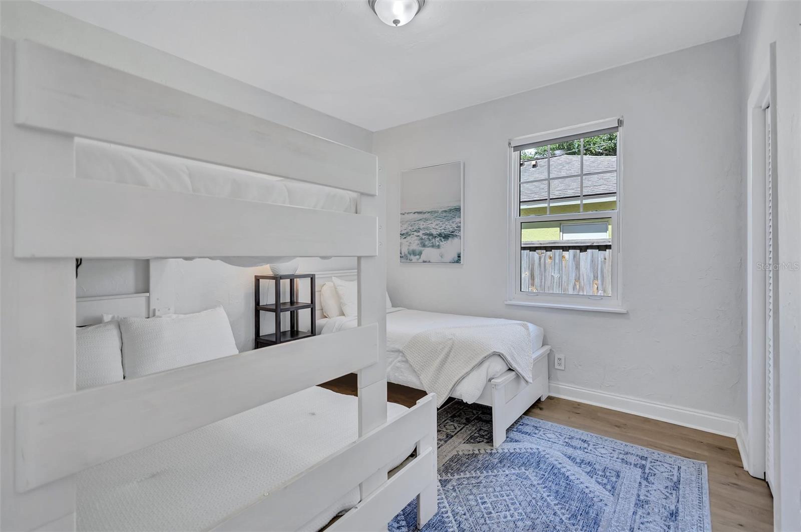 2437 FLOYD ST — photo 15