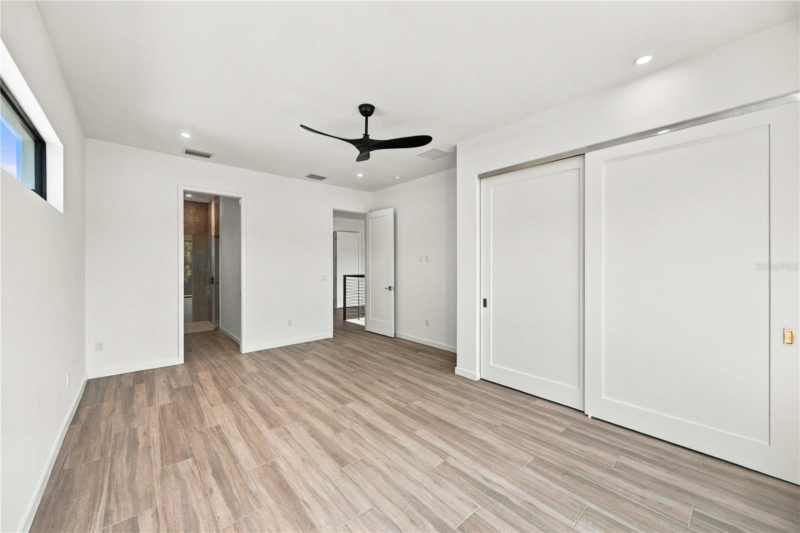 2258 ARLINGTON ST — photo 43