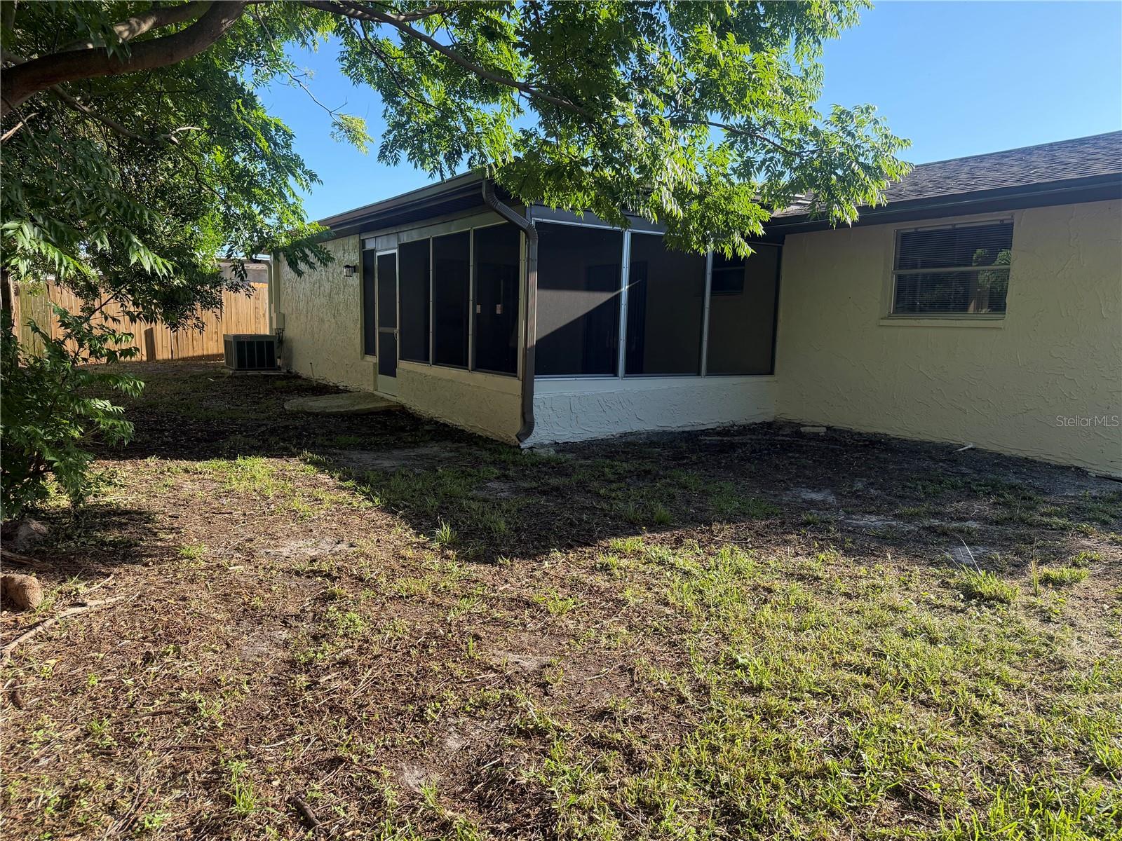 9004 SAINT REGIS LN — photo 28