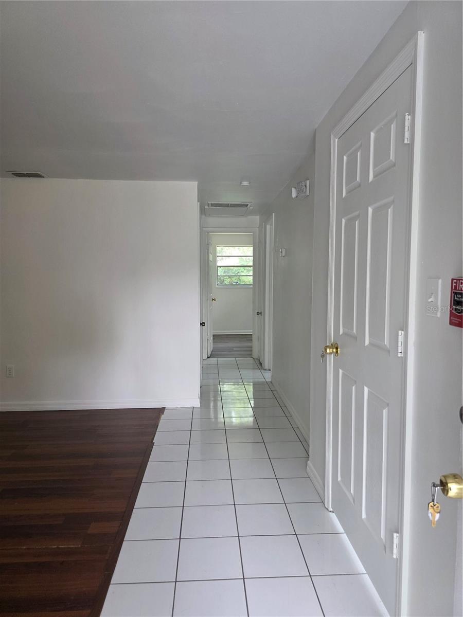 1212 E CHILKOOT AVE — photo 16