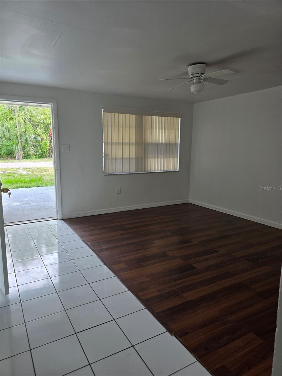 1212 E CHILKOOT AVE — photo 15