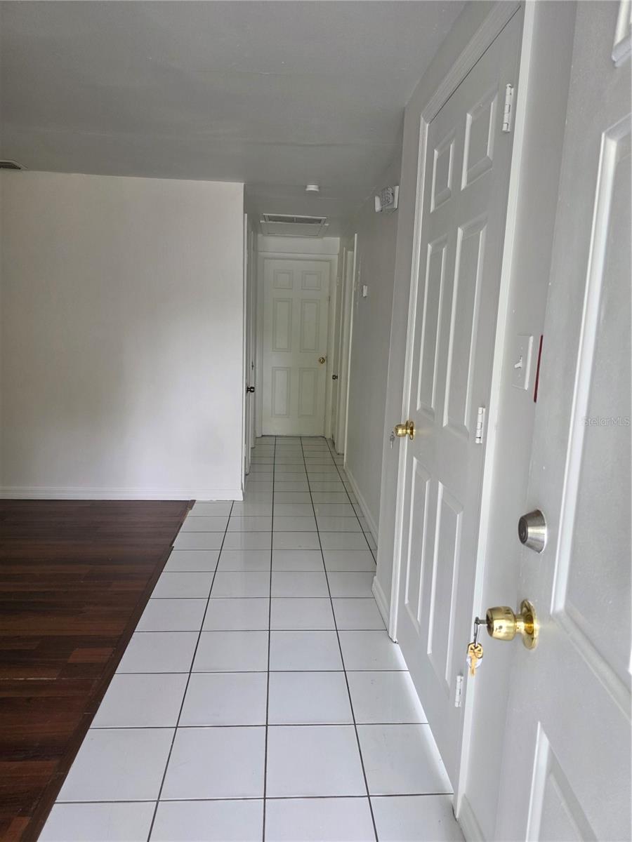 1212 E CHILKOOT AVE — photo 7
