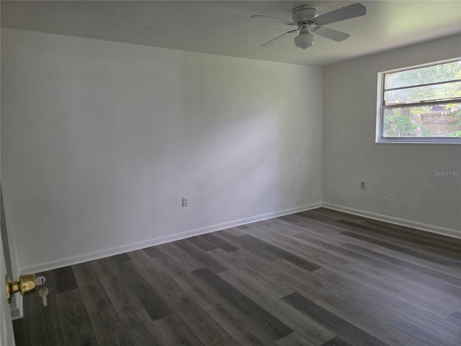1212 E CHILKOOT AVE — photo 14