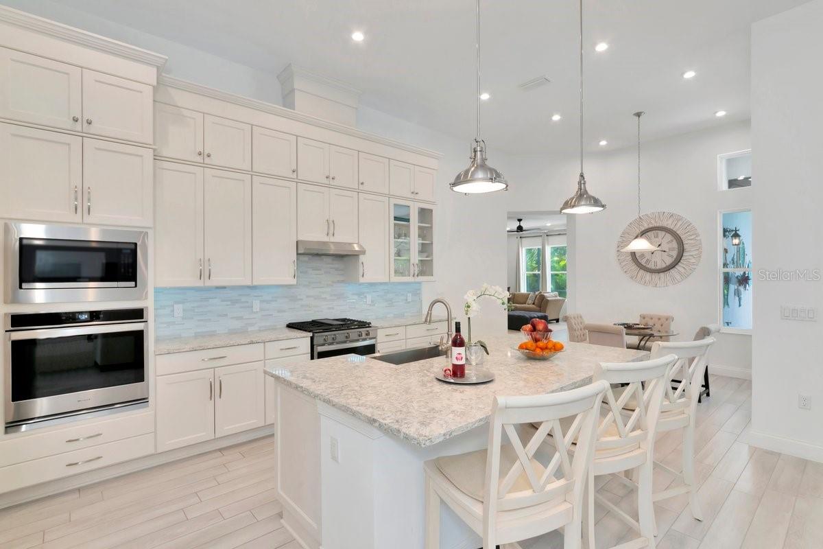 4657 ANTRIM DR — photo 11
