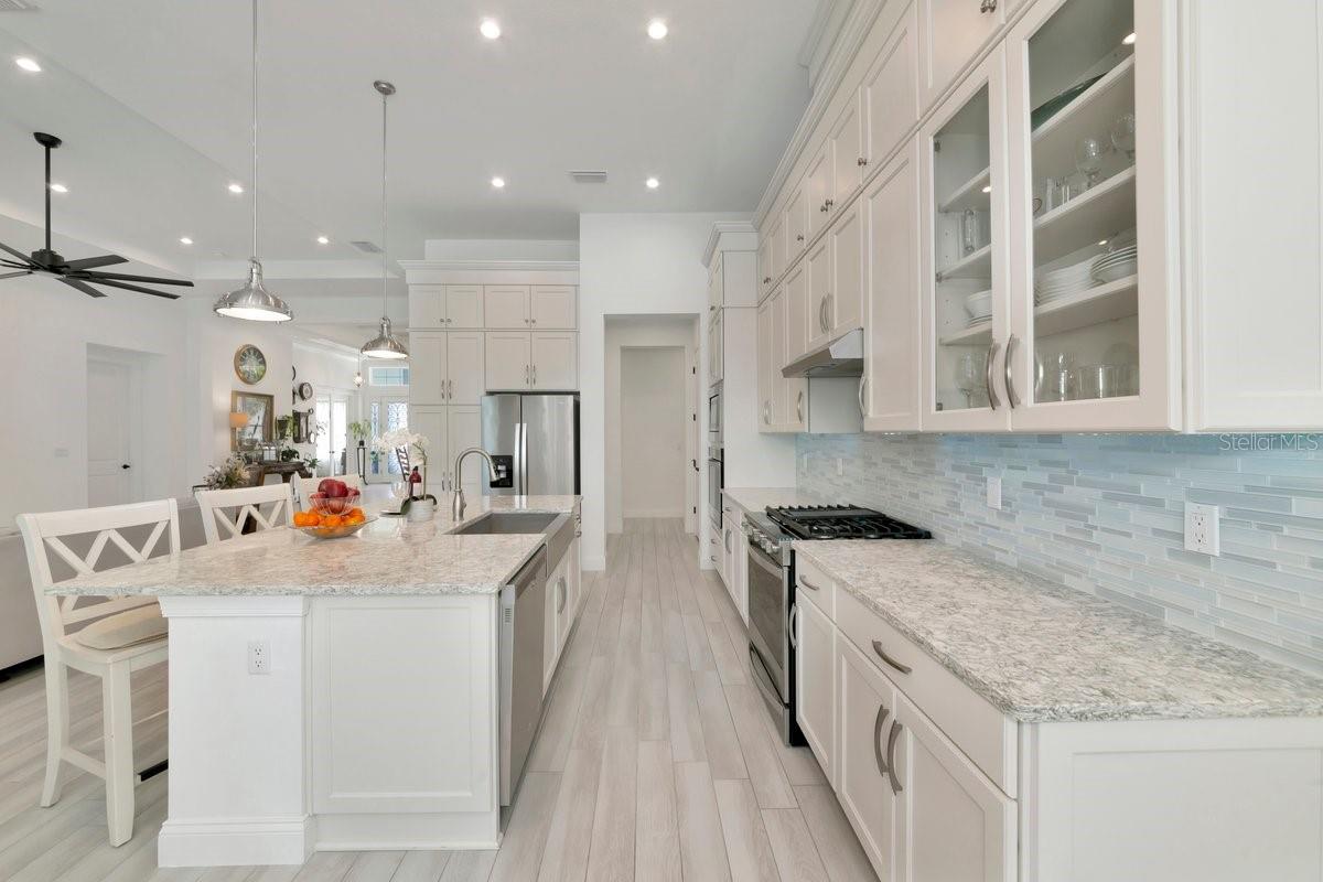 4657 ANTRIM DR — photo 12