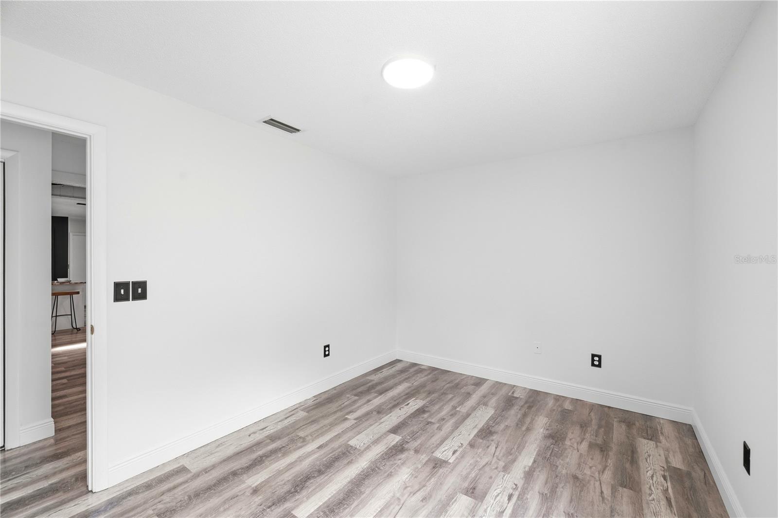14207 ASHBURN PL — photo 46