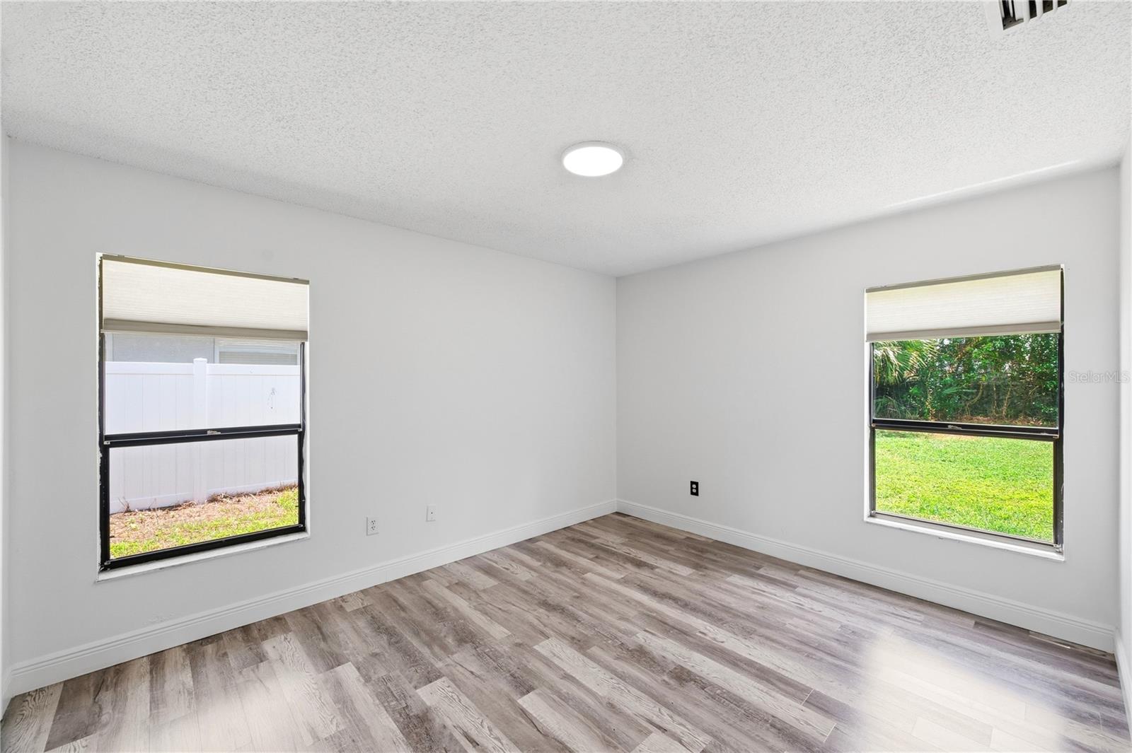 14207 ASHBURN PL — photo 39
