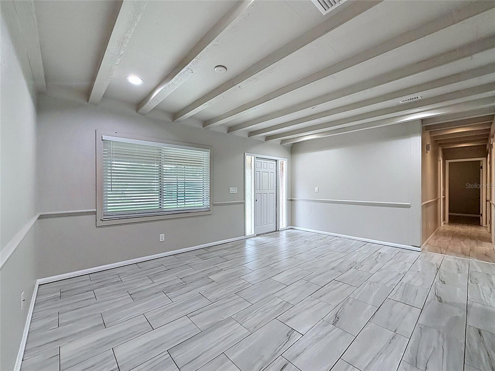 912 SHANGRI LA DR — photo 14