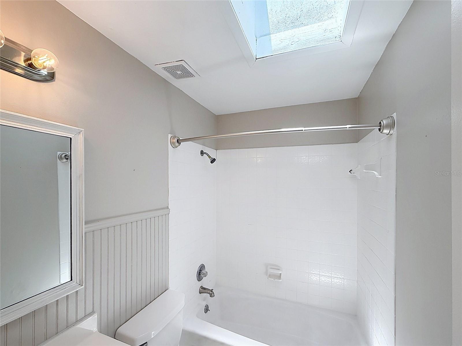 912 SHANGRI LA DR — photo 23