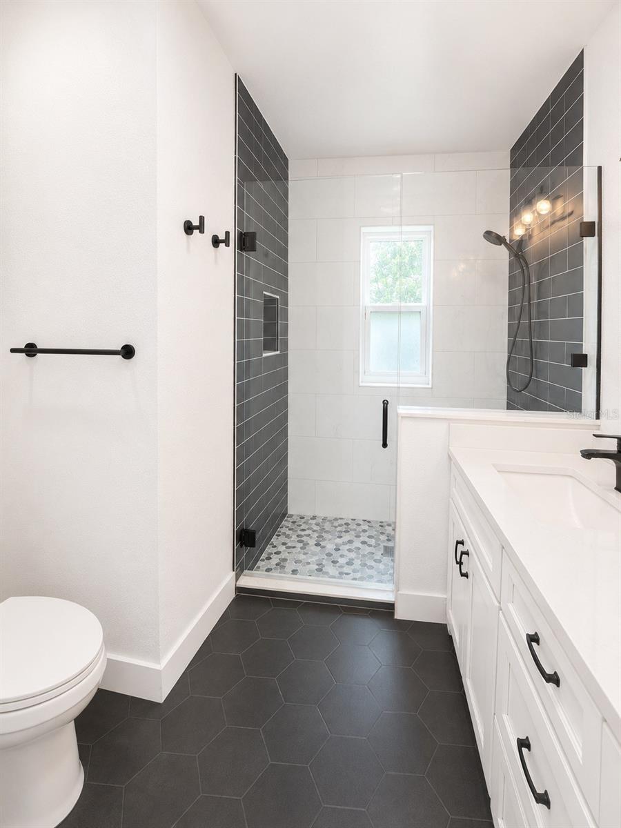 3815 W NORTH B ST — photo 14