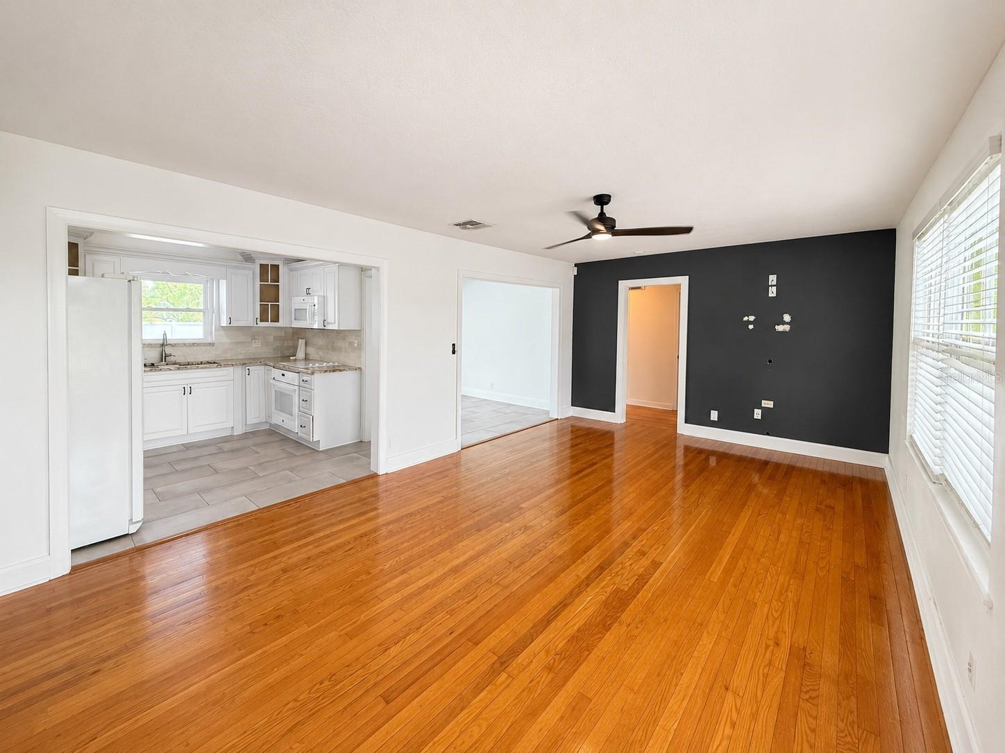 3815 W NORTH B ST — photo 4