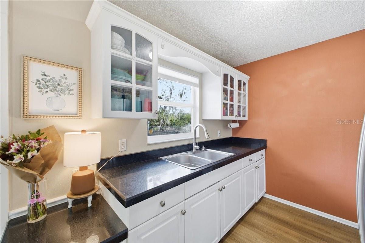 115 BROWN ST — photo 14