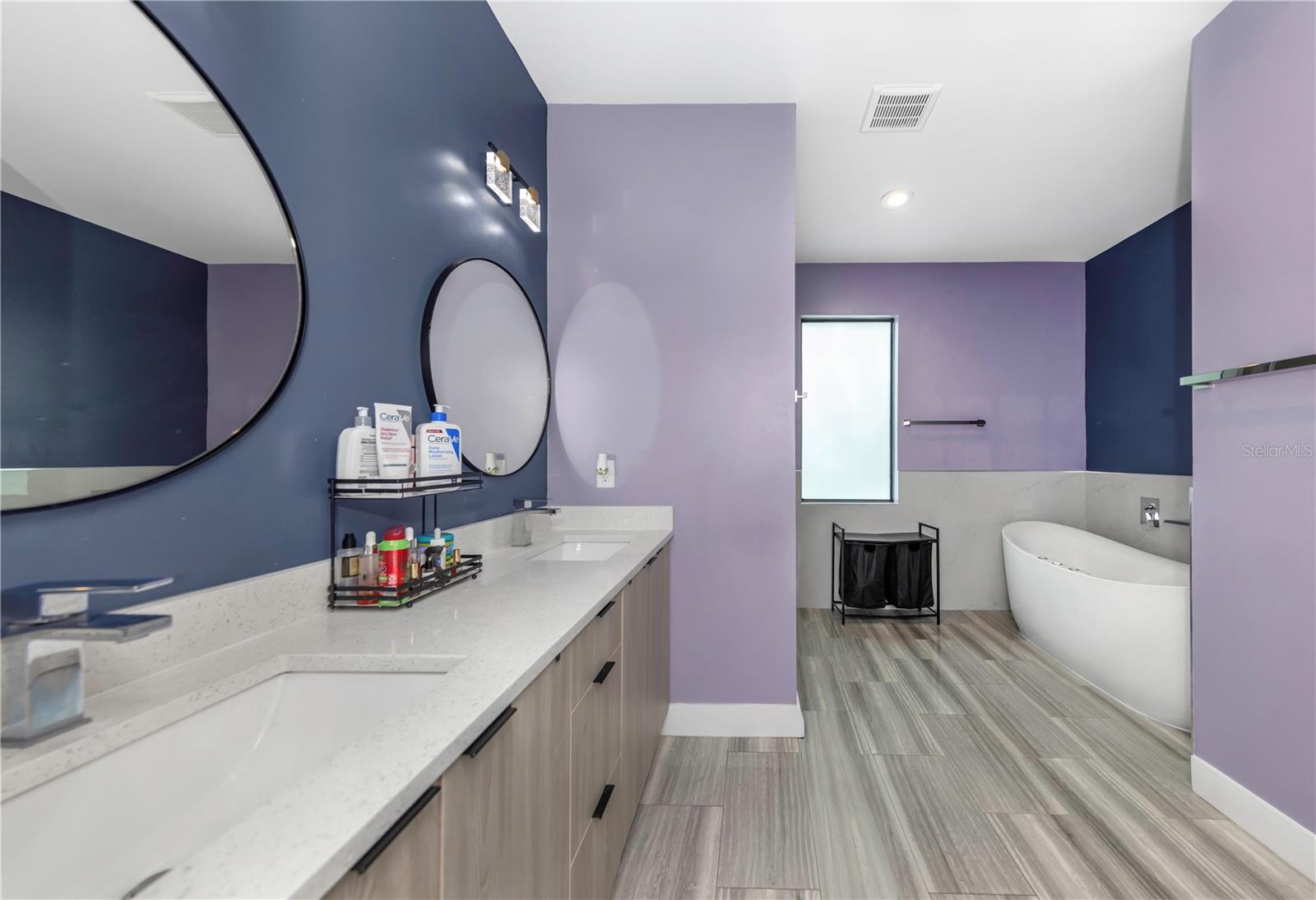 2635 WOODRING DR — photo 26