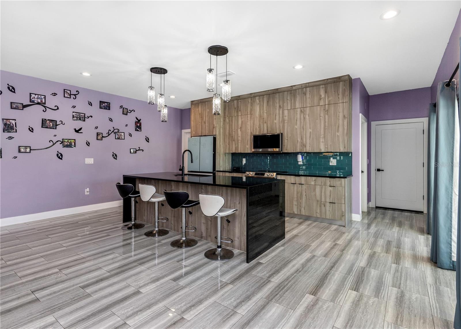 2635 WOODRING DR — photo 13