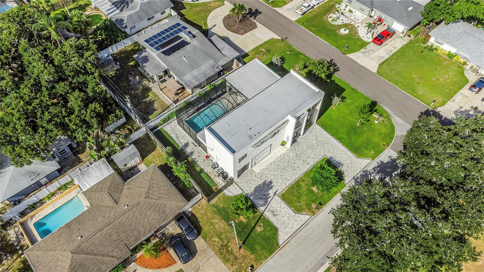2635 WOODRING DR — photo 66