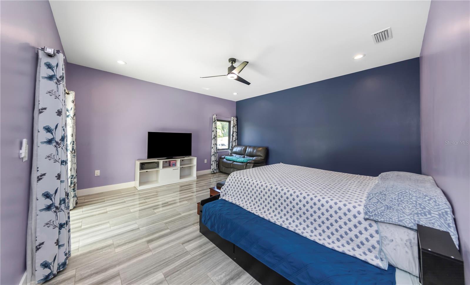 2635 WOODRING DR — photo 21