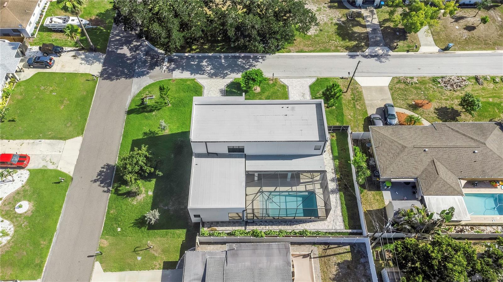 2635 WOODRING DR — photo 70