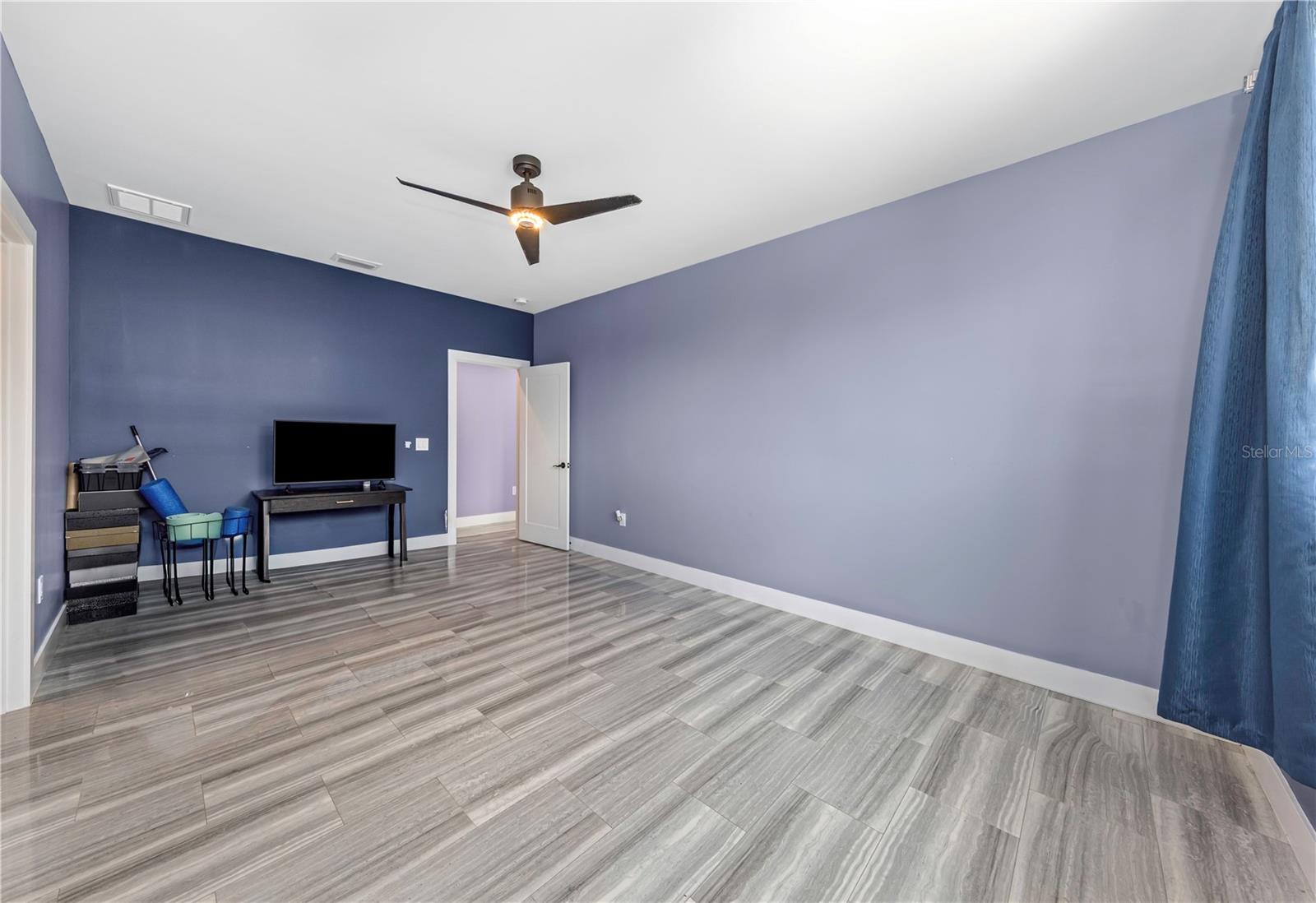 2635 WOODRING DR — photo 52