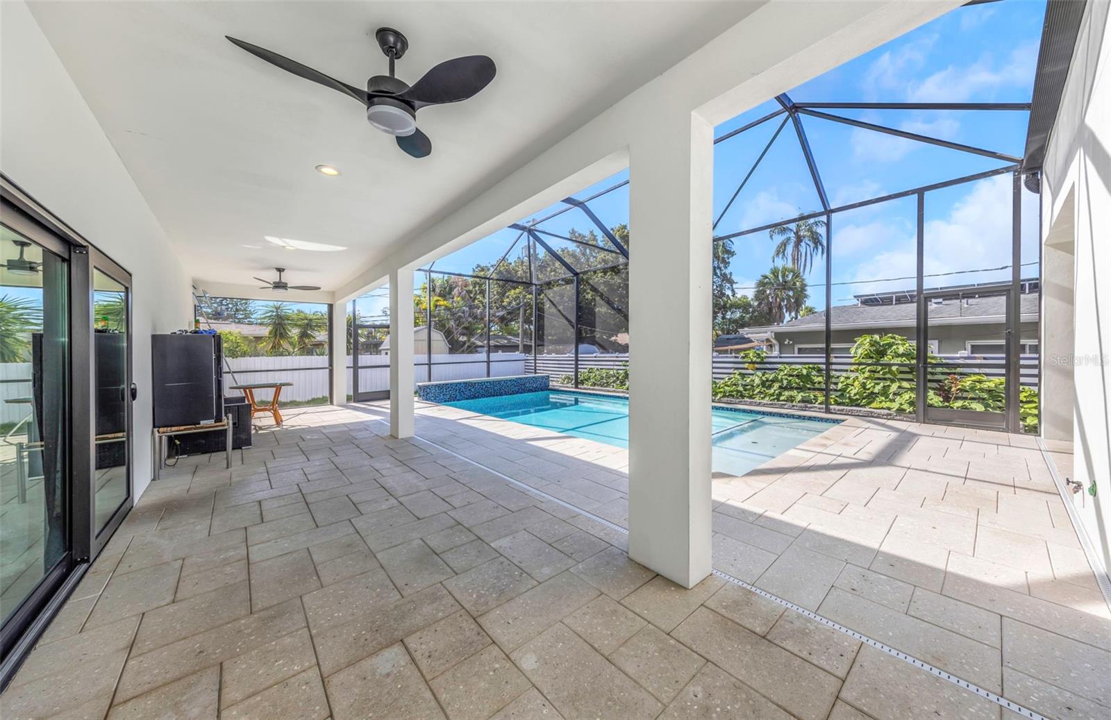 2635 WOODRING DR — photo 36