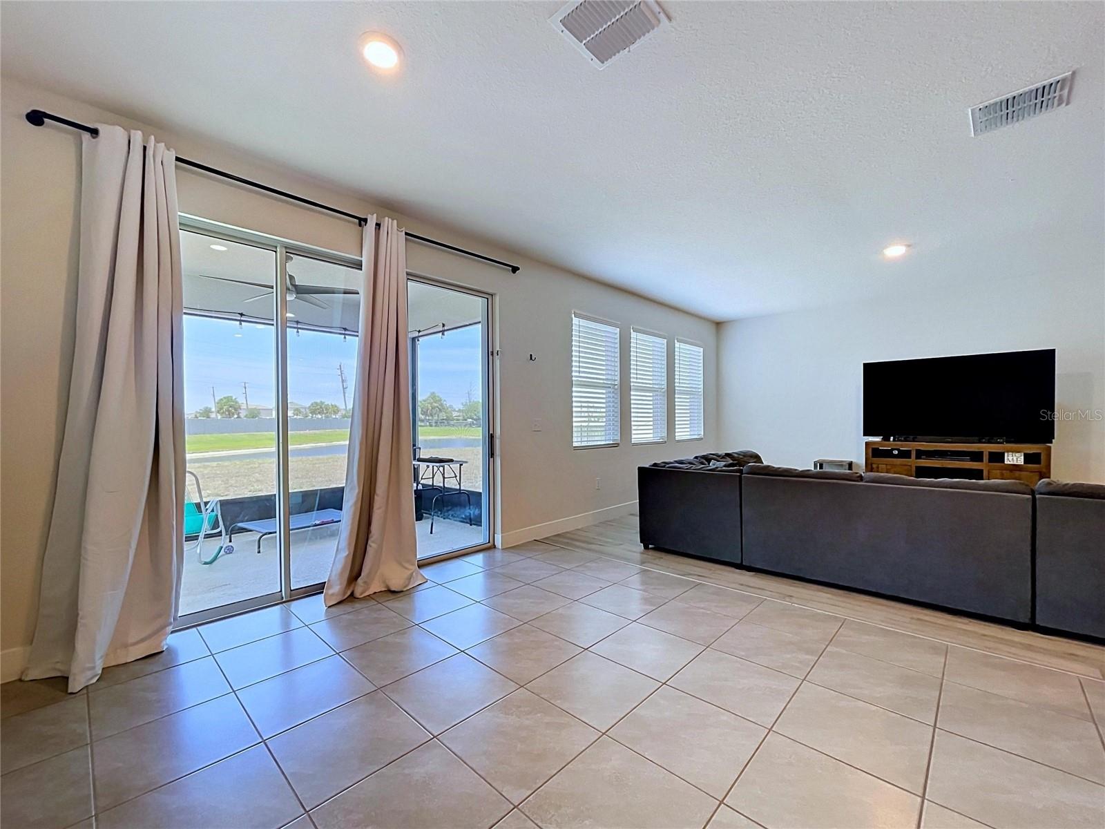 4020 LIVELY CORAL PL — photo 11