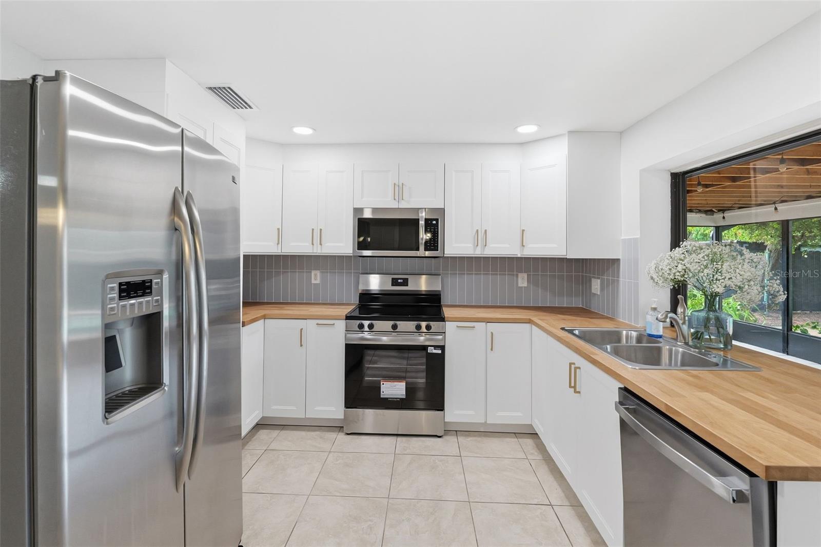 8307 VALLEJO PL — photo 13