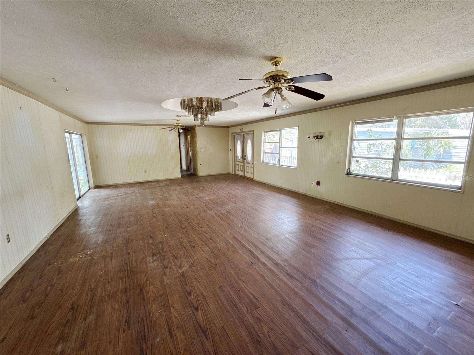 4103 BRAZILNUT AVE — photo 3