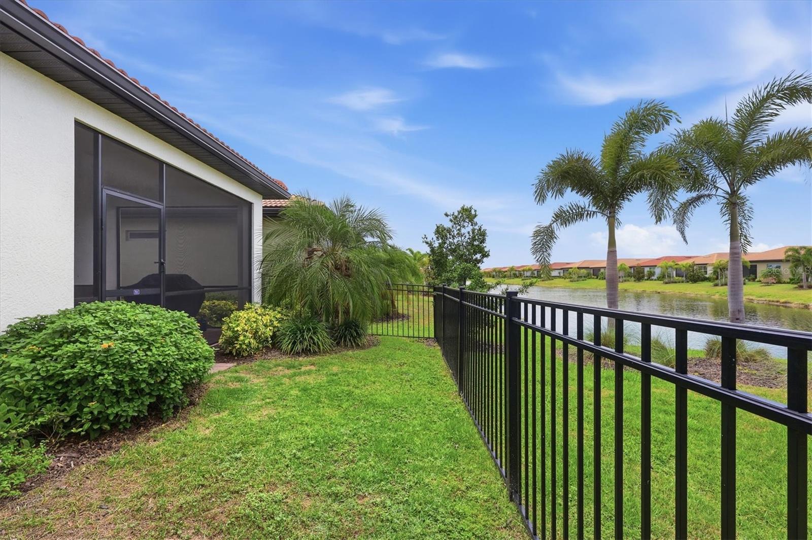 113 MOSCATA WAY — photo 31